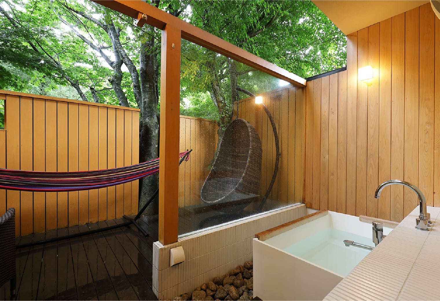 露天風呂付客室 SUITE KAEDE