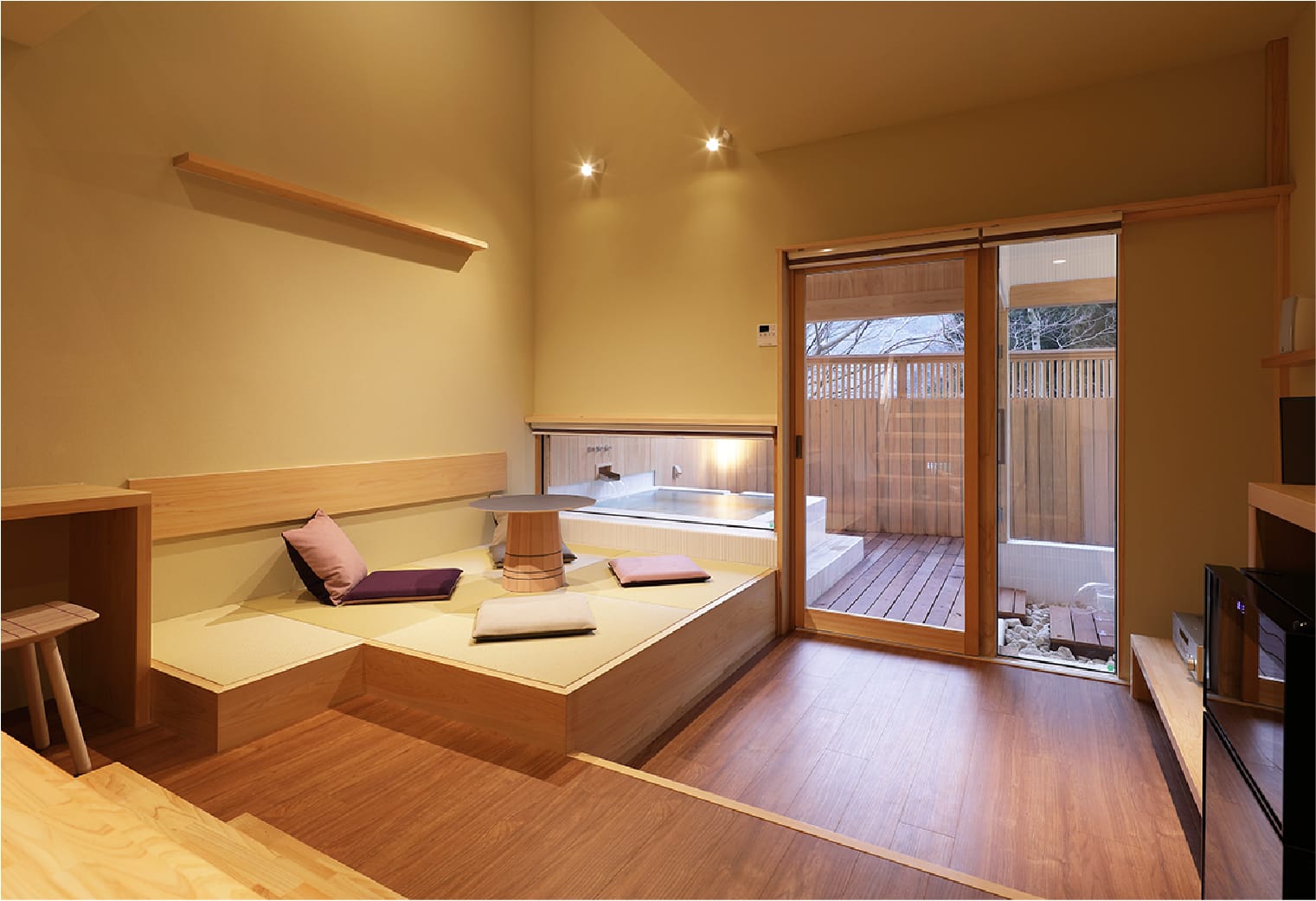 露天風呂付客室 SUITE MOMIJI