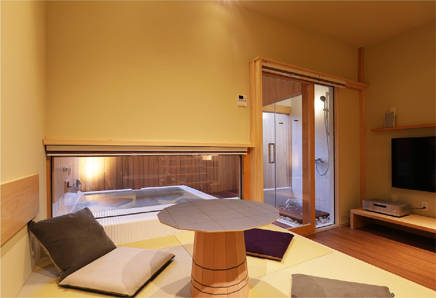 露天風呂付客室 SUITE MOMIJI