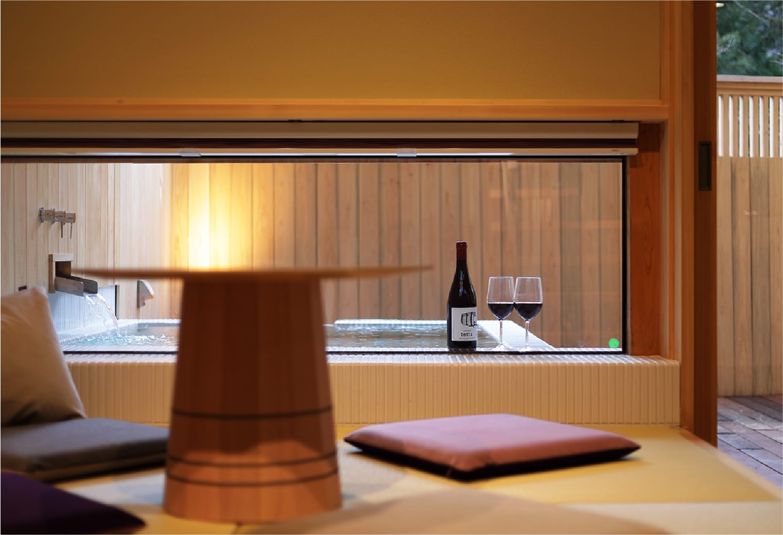 露天風呂付客室 SUITE MOMIJI